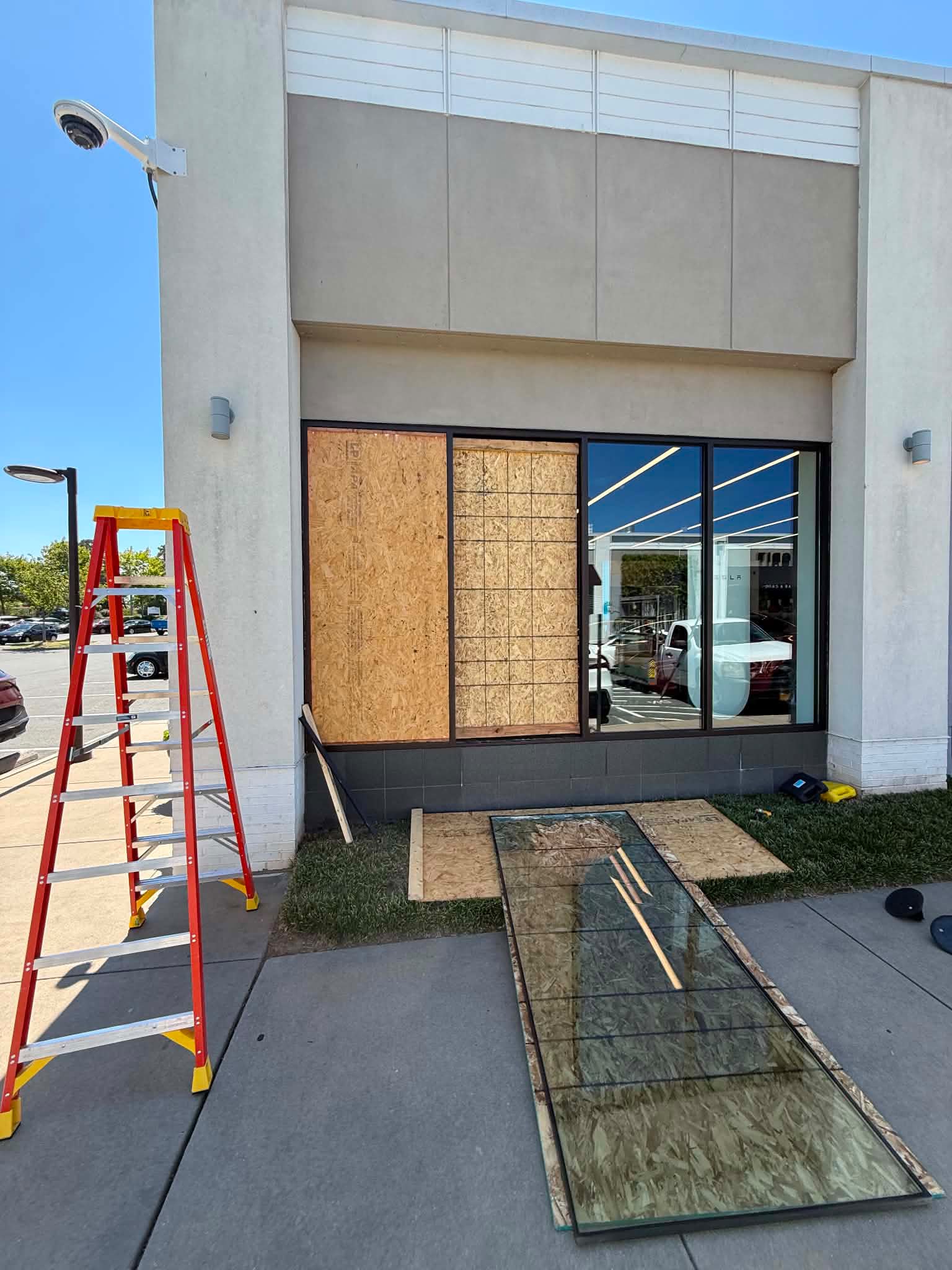 Tesla Storefront Glazing Project